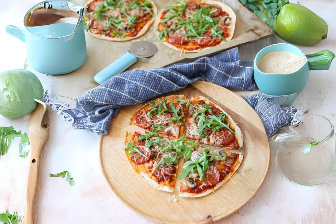 pizza fiesta met champignons en chorizo